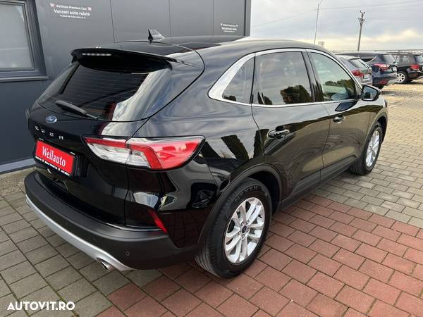 Ford Kuga - 4