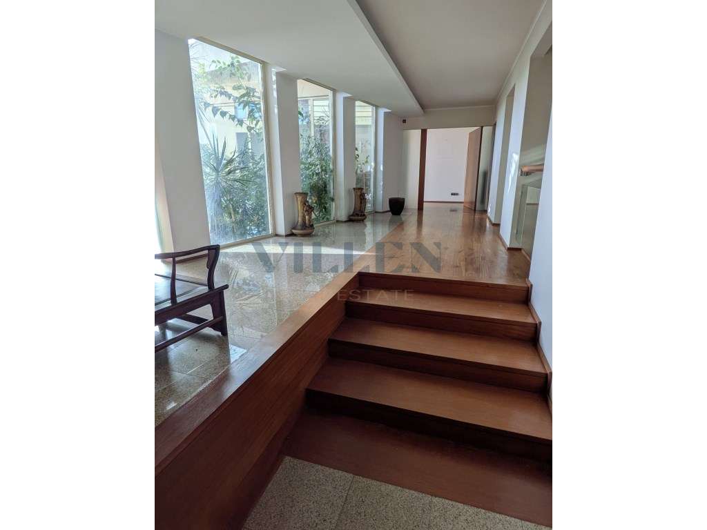 Moradia T5 de Luxo em São Romão do Coronado-26