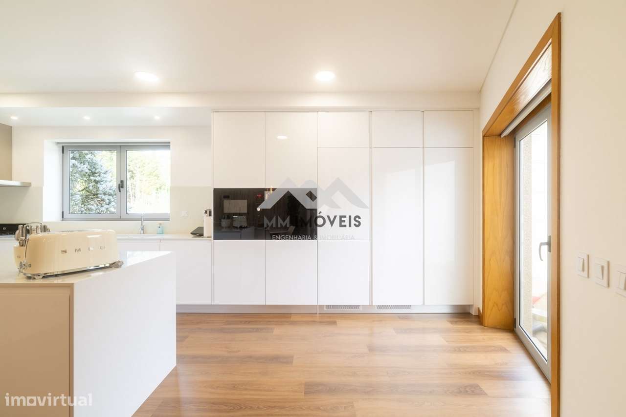 Moradia T6 | Braga | Isolada | Piscina | 1 000m2 | Terraço | Jardim |-59