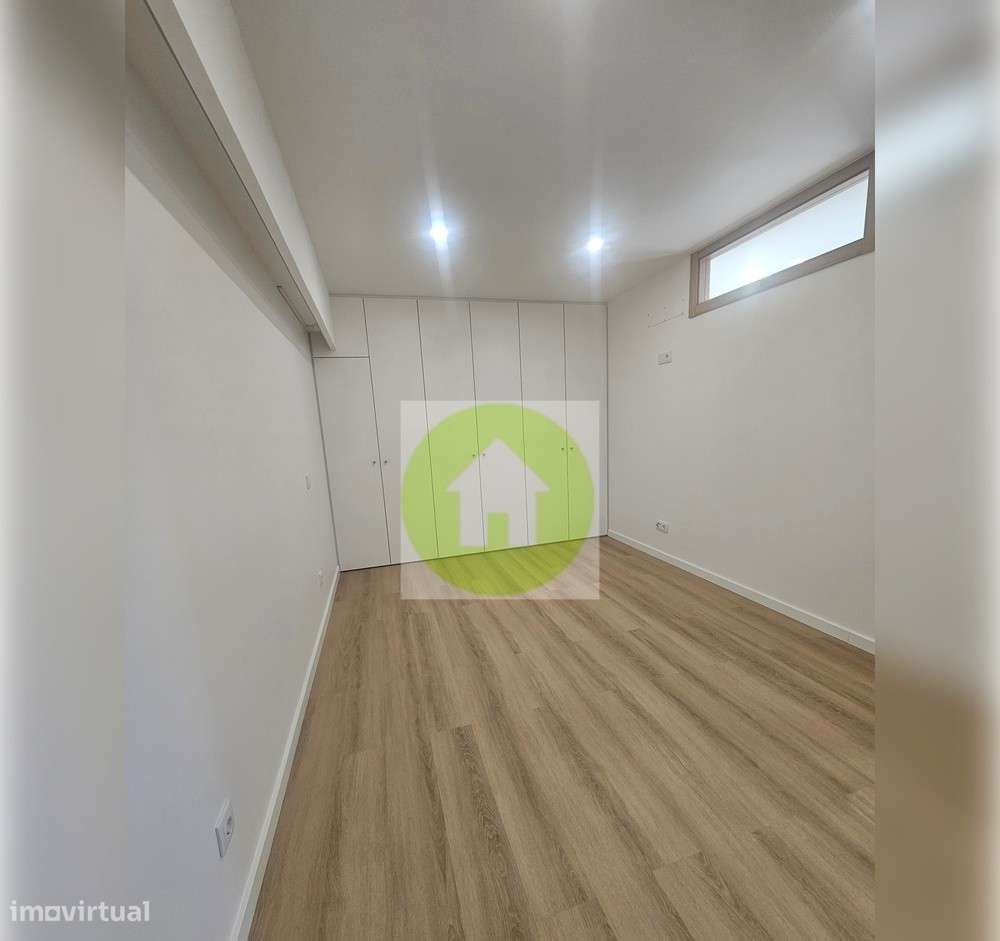 T1 com garagem e parqueamentos, em Ourém - Grande imagem: 5/7