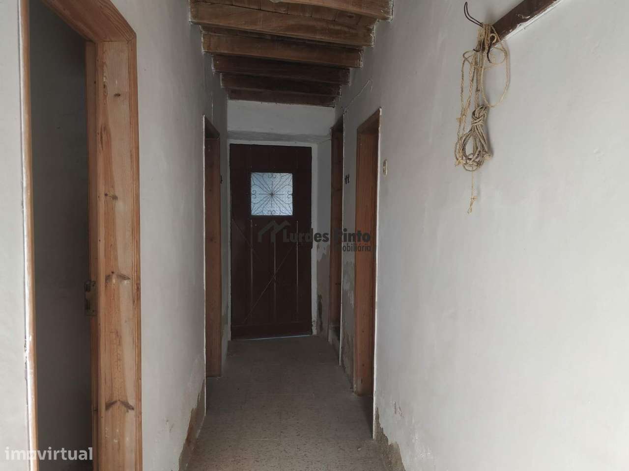 Moradia com garagem - Grande imagem: 5/16