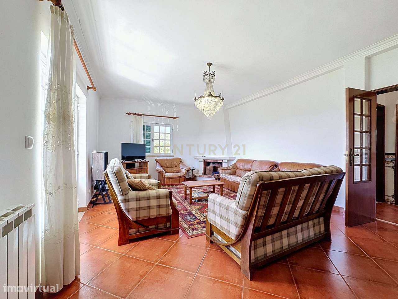 Moradia Térrea com Vista Panorâmica e 4.500 m² de Terreno | Vila Cova,-21