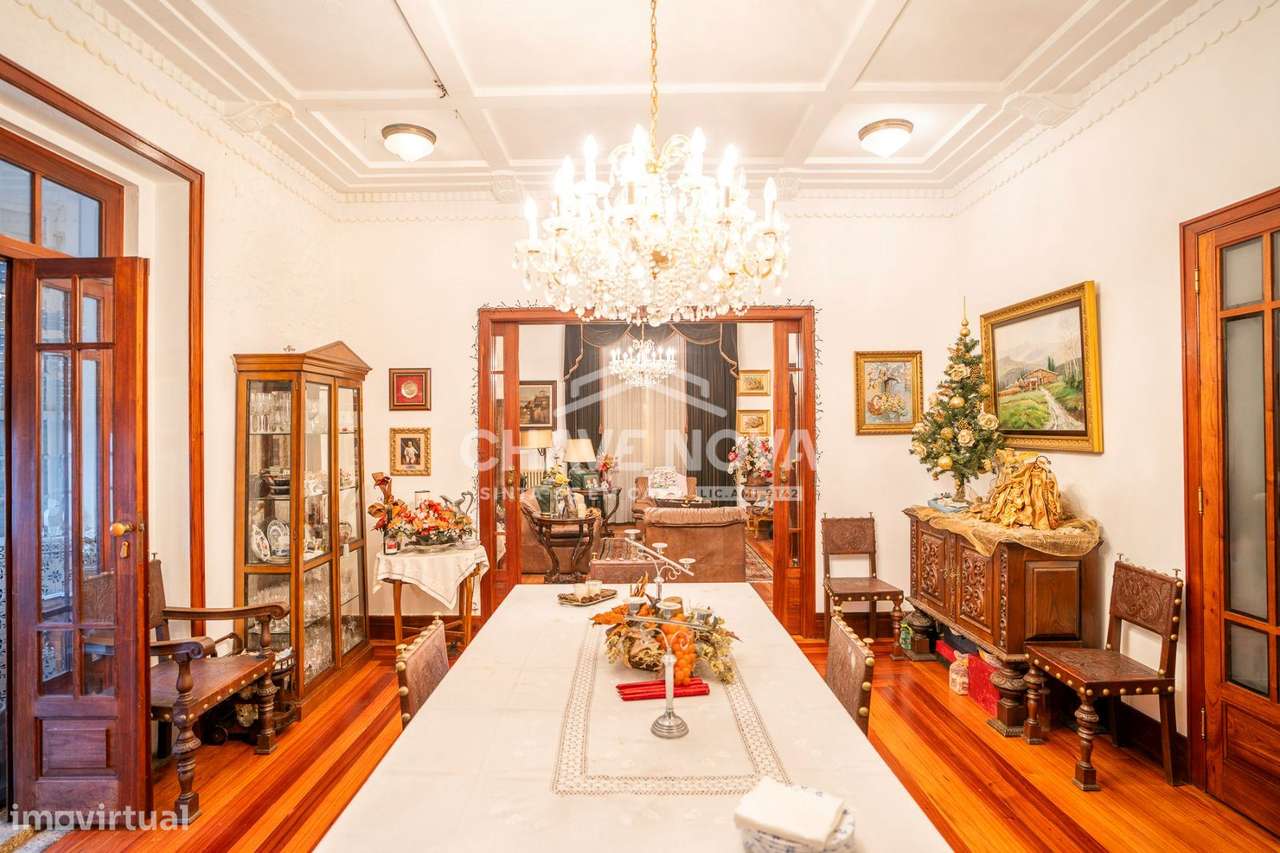 Moradia Isolada T5 com um charme todo especial no Porto - Grande imagem: 2/22