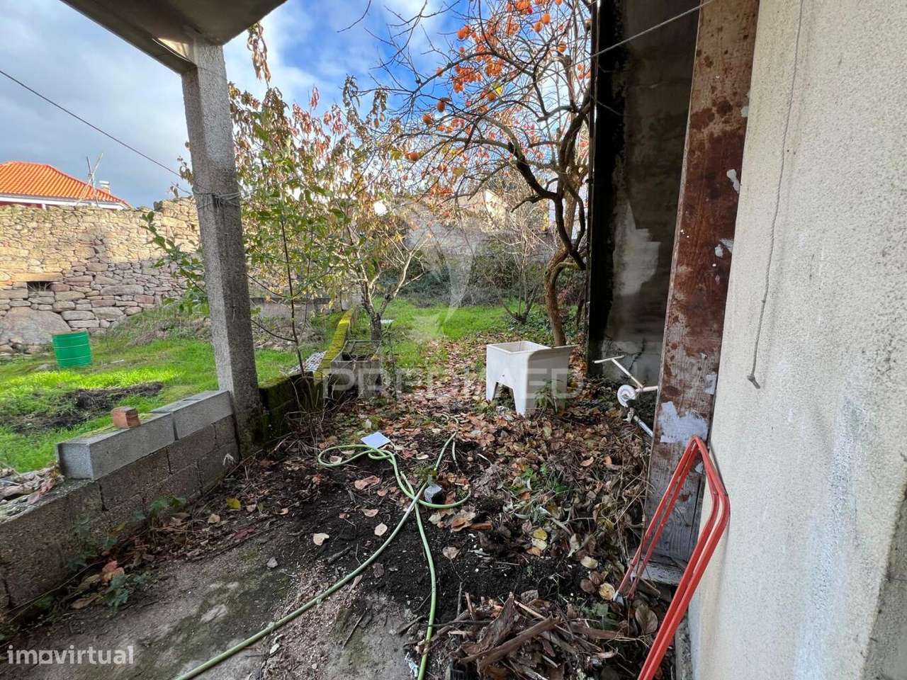 Moradia no Centro de Bouça (Mirandela) - Grande imagem: 5/26