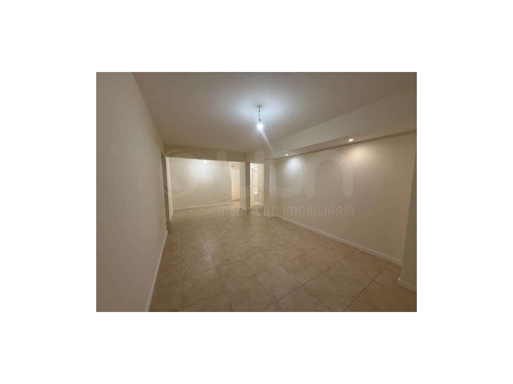 Apartamento T2 em Mem Martins, Sintra - Grande imagem: 4/13