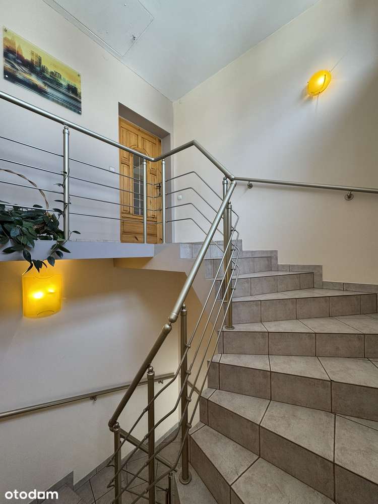 Nieruchomość inwestycyjna na sprzedaż | dwa niezależne budynki-8