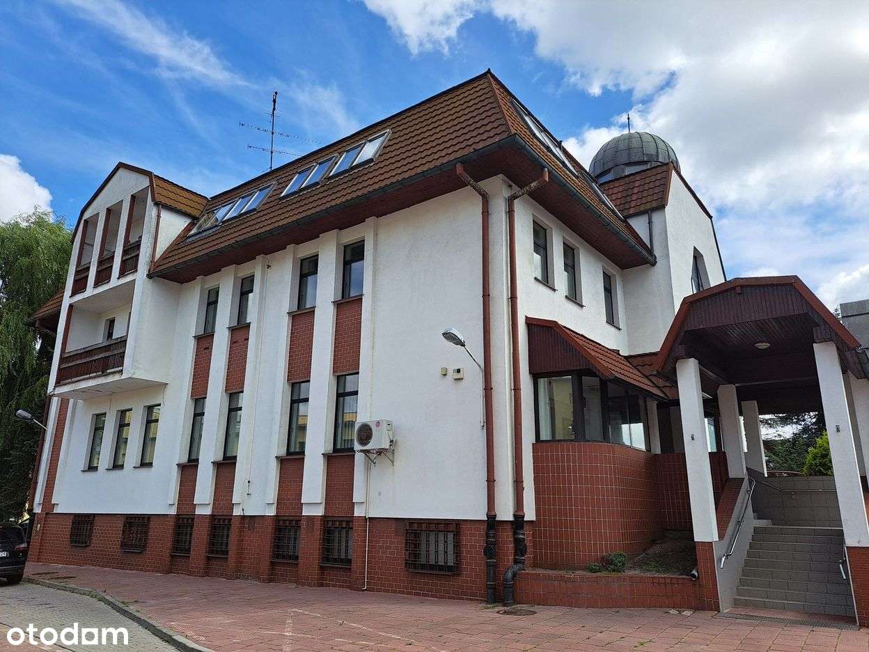 Budynek biurowy obejmujący lokal użytkowy i 3 loka - Pełny obrazek: 5/9