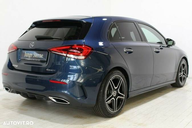 Mercedes-Benz A 250 4MATIC - 3