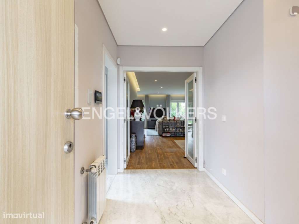 Elegante Moradia com Privacidade e Conforto em Barcarena - Grande imagem: 5/44