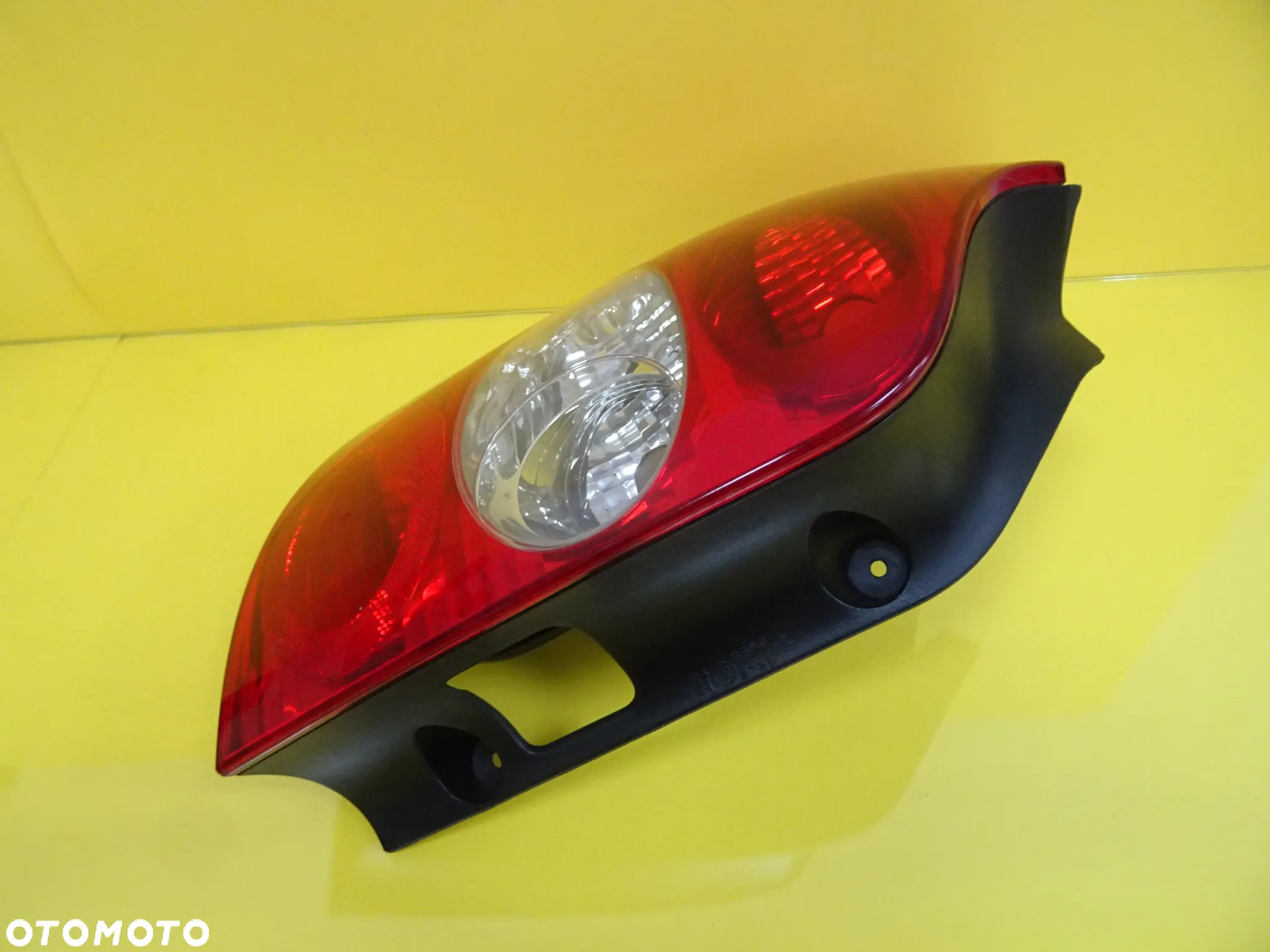 LAMPA LEWY TYŁ RENAULT LAGUNA II KOMBI 01-07 8200002471 NR187 - 4