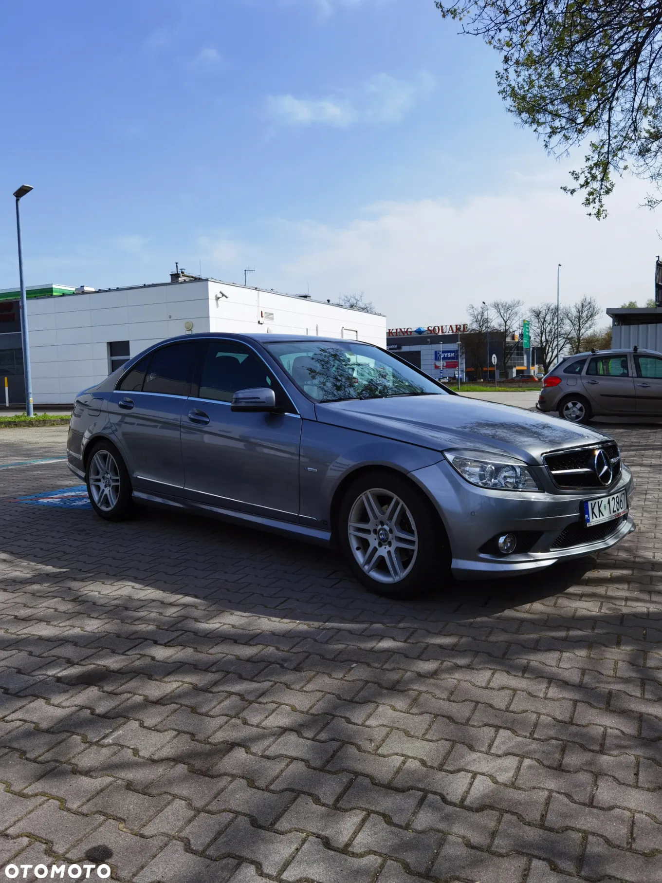 Mercedes-Benz Klasa C 180 BlueEFFICIENCY 7G-TRONIC Avantgarde - 9