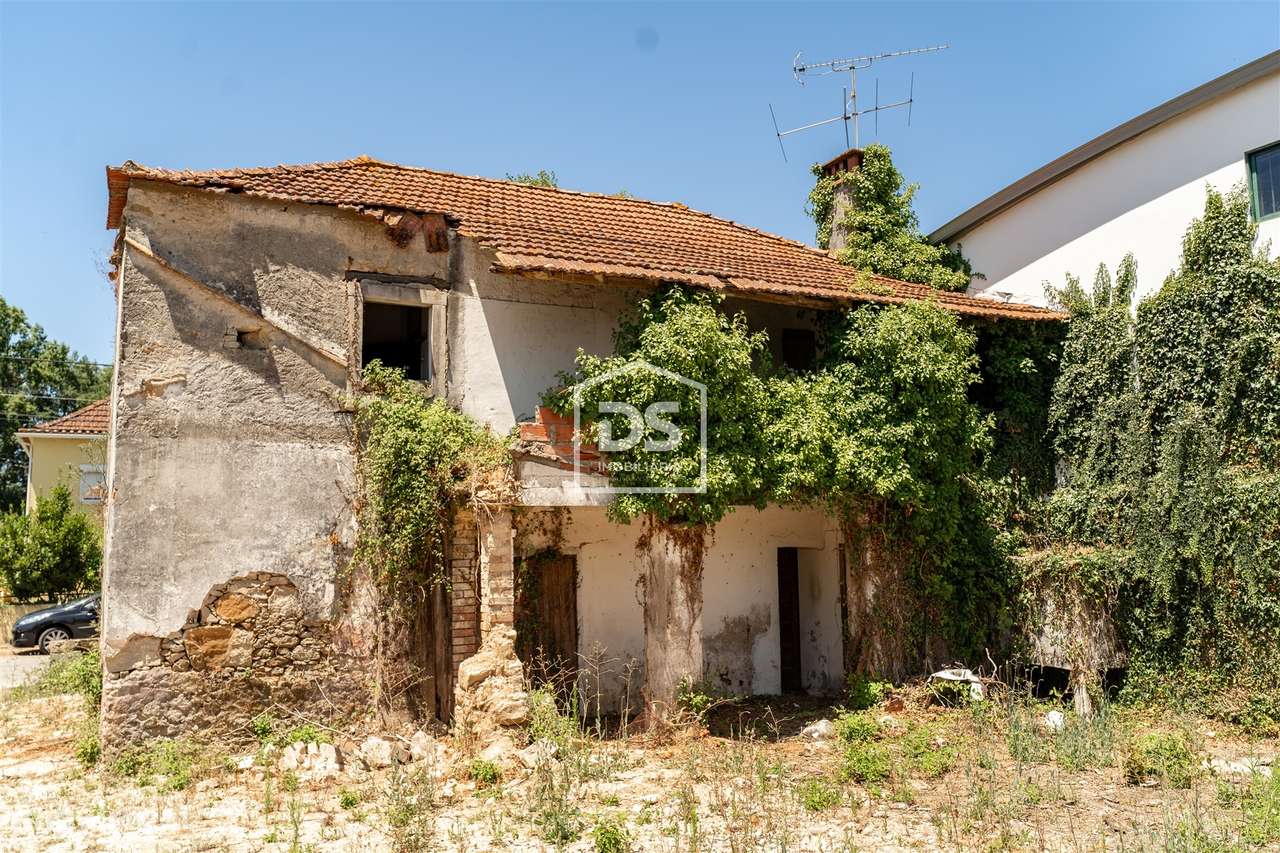 Moradia Centenária em Pedra com Terreno em Barrocas, Pombal - Grande imagem: 2/11