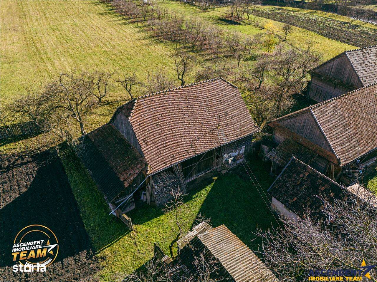 FILM! Casa si anexe, pe domeniu de 6.221mp,  livada pomi fructiferi, L-14