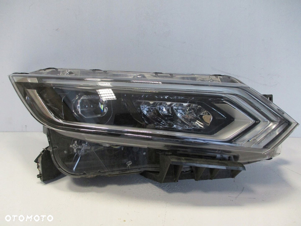 LAMPA PRAWA FULL LED NISSAN QASHQAI - 3