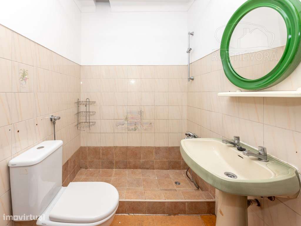 Moradia Unifamiliar T4 com quintal e terraço | Évora-15