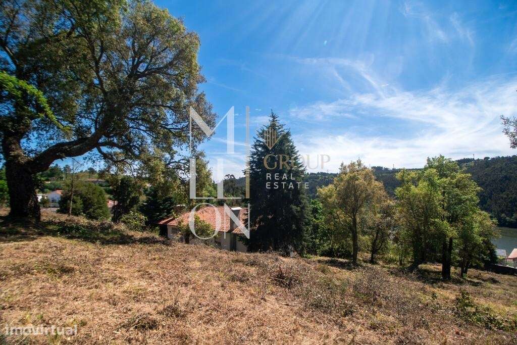 Moradia à venda com vista para o majestoso rio Douro - Grande imagem: 4/22