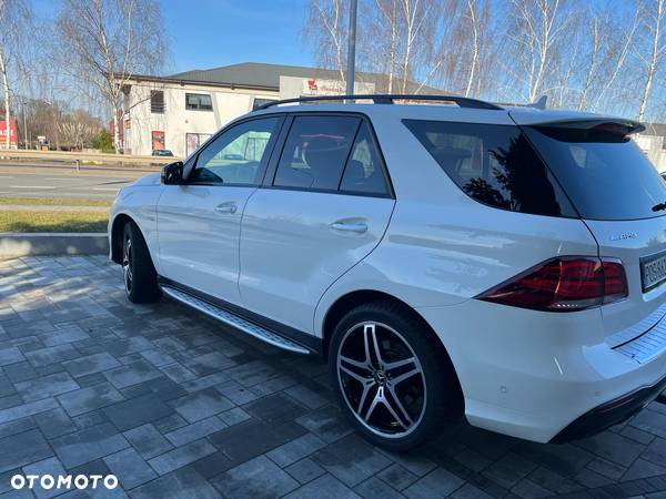 Mercedes-Benz GLE AMG 43 4Matic 9G-TRONIC Exclusive - 4