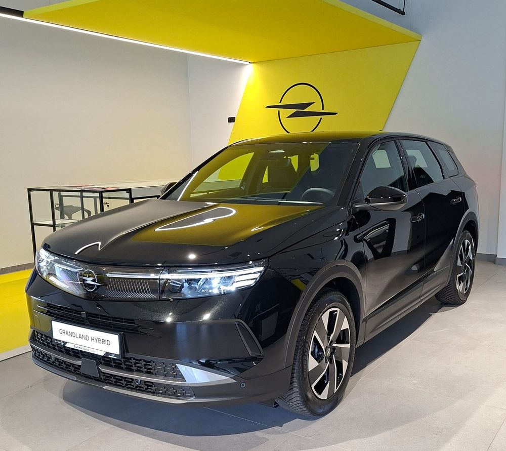 Opel Grandland Hybrid 1.2 Turbo 145KM