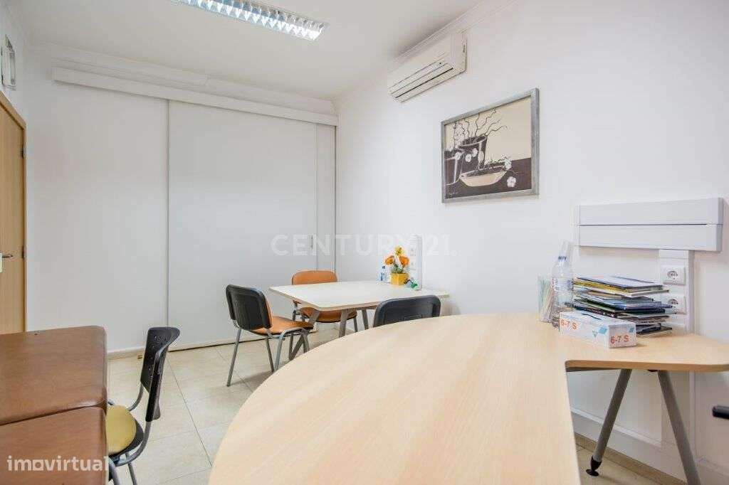 Lojas em zona central de Messines - Grande imagem: 5/25