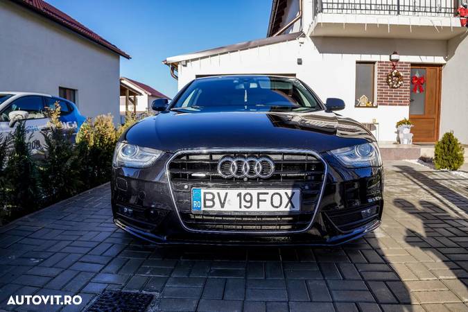 Audi A4 3.0 TDI DPF clean diesel quattro S tronic S line Sportpaket - 6