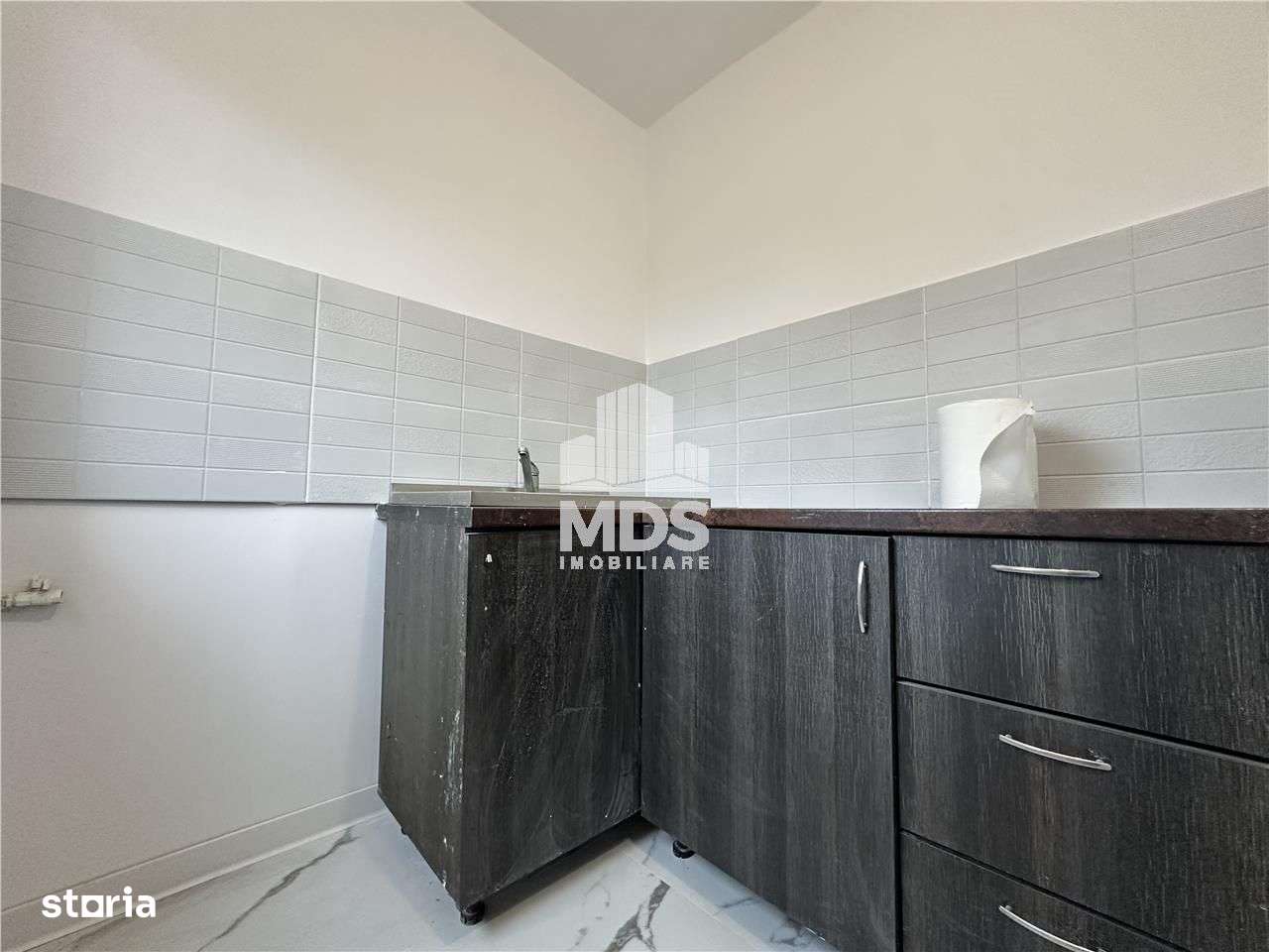 Etaj 1 cu balcon in bloc anvelopat la 500 m de Iulius Mall-5