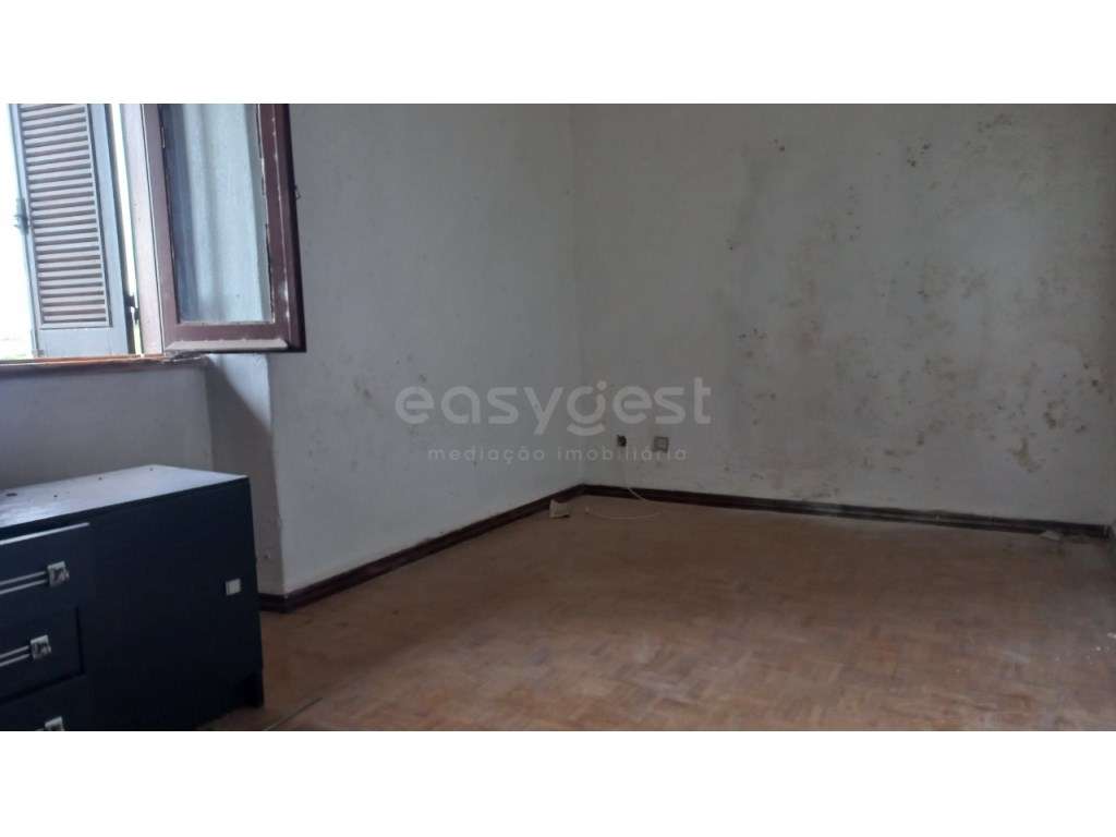 Moradia T3 com Garagem, Adega e Logradouro em Marmeleira e Assentiz - Grande imagem: 5/22