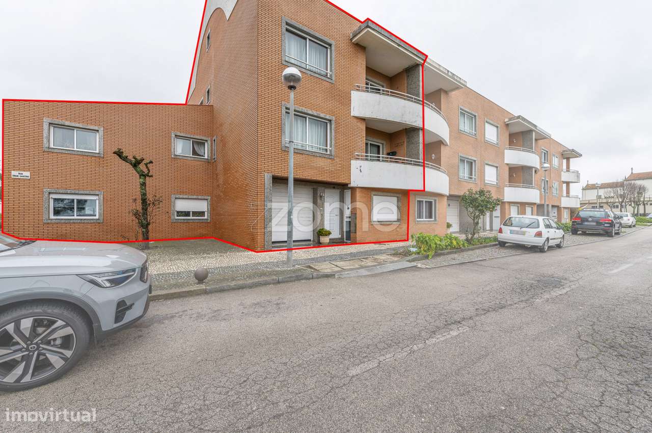 Moradia T8, em Silvalde, Espinho - Grande imagem: 5/48