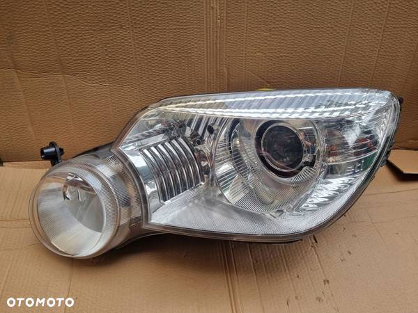 Xenon Lampa lewa SKODA Yeti 5l1941015b - 1