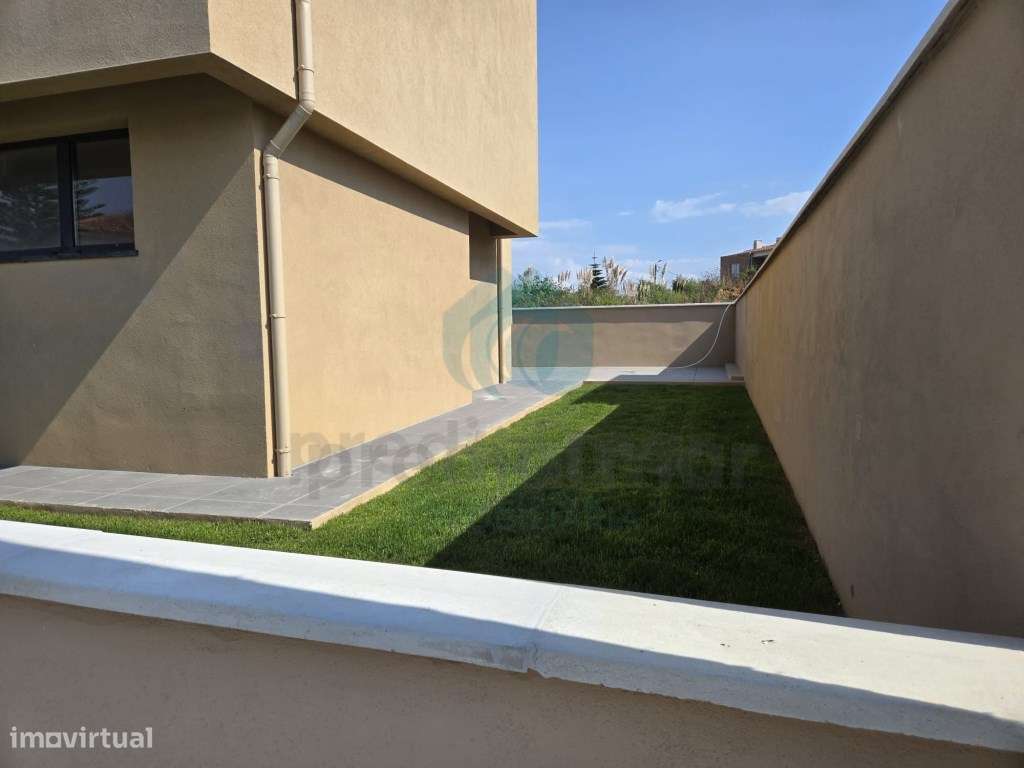Moradia T3 Villas de Nazarães, Madalena-18