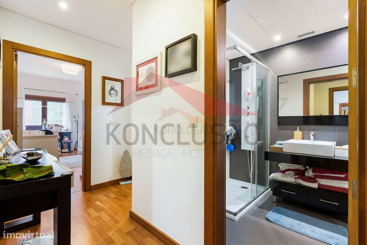 T2 em Excelente Estado | Garagem para 2 Viaturas | Arrecadação | Ur...-10