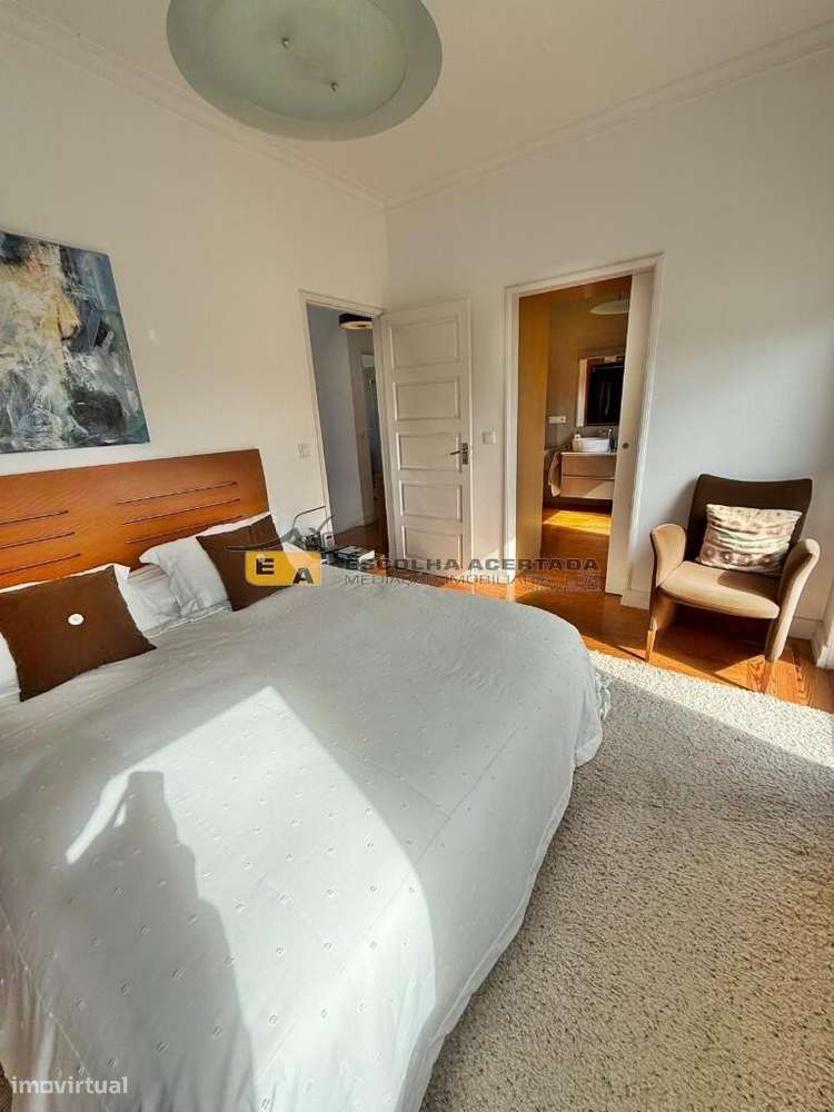 Moradia V4 – Transformada em V2, na Senhora da Hora - Grande imagem: 5/37