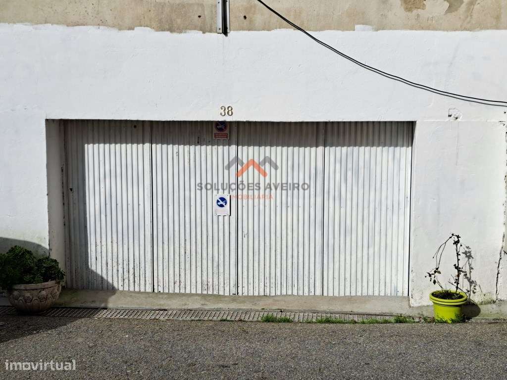 Garagem com arrecadação para venda! - Grande imagem: 1/23