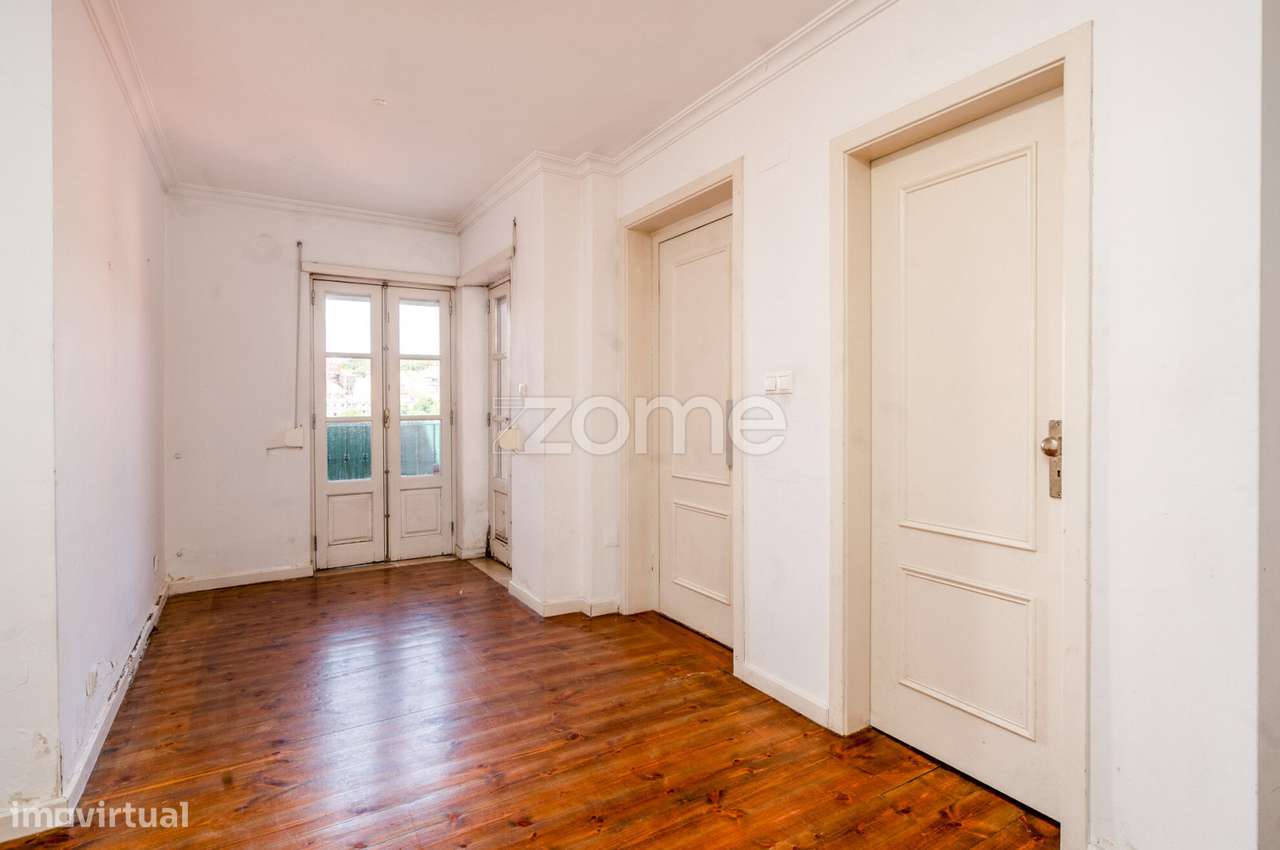 CASA EXCLUSIVA NA RUA DA COSTA (entre as Necessidades e Alcântara)-22