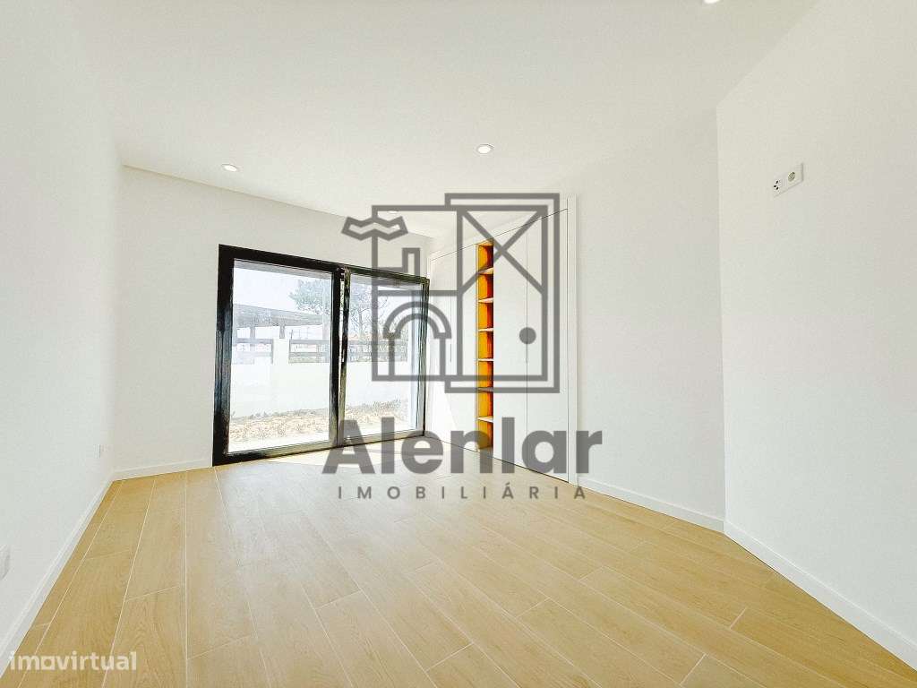 NOVA Moradia V4 a 800 metros da praia NOVA-20