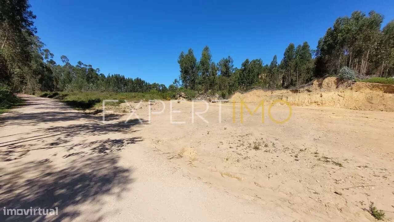 Terreno Urbano com projeto aprovado para armazém - Ourém - Grande imagem: 5/6