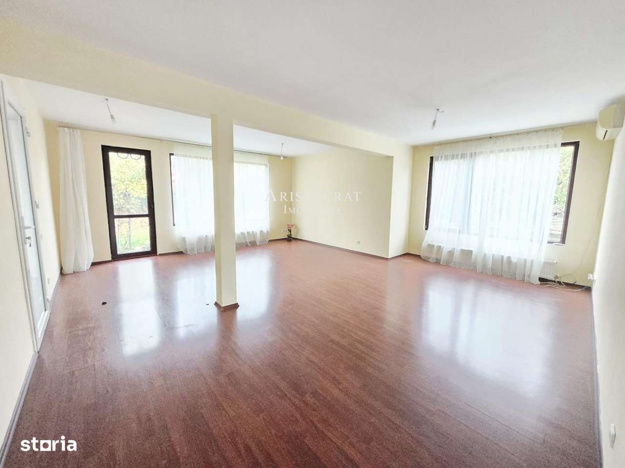 Vila 5 camere Paradisul Verde - Imagine principală: 2/15