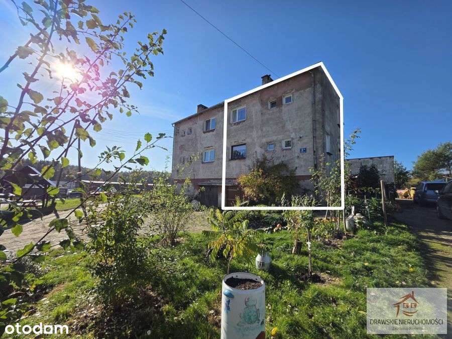 Pół domu na sprzedaż w Piasecznie, gmina Czaplinek