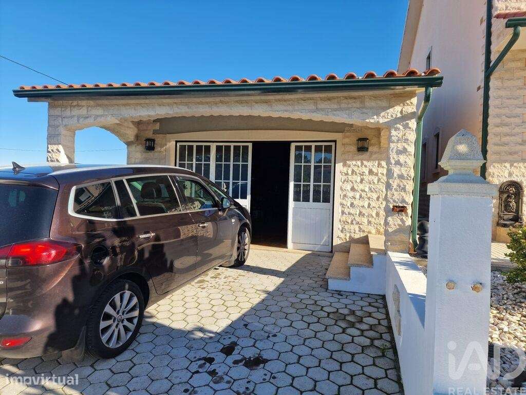 Casa / Villa T5 em Arega de 245,9 m2 - Grande imagem: 4/33