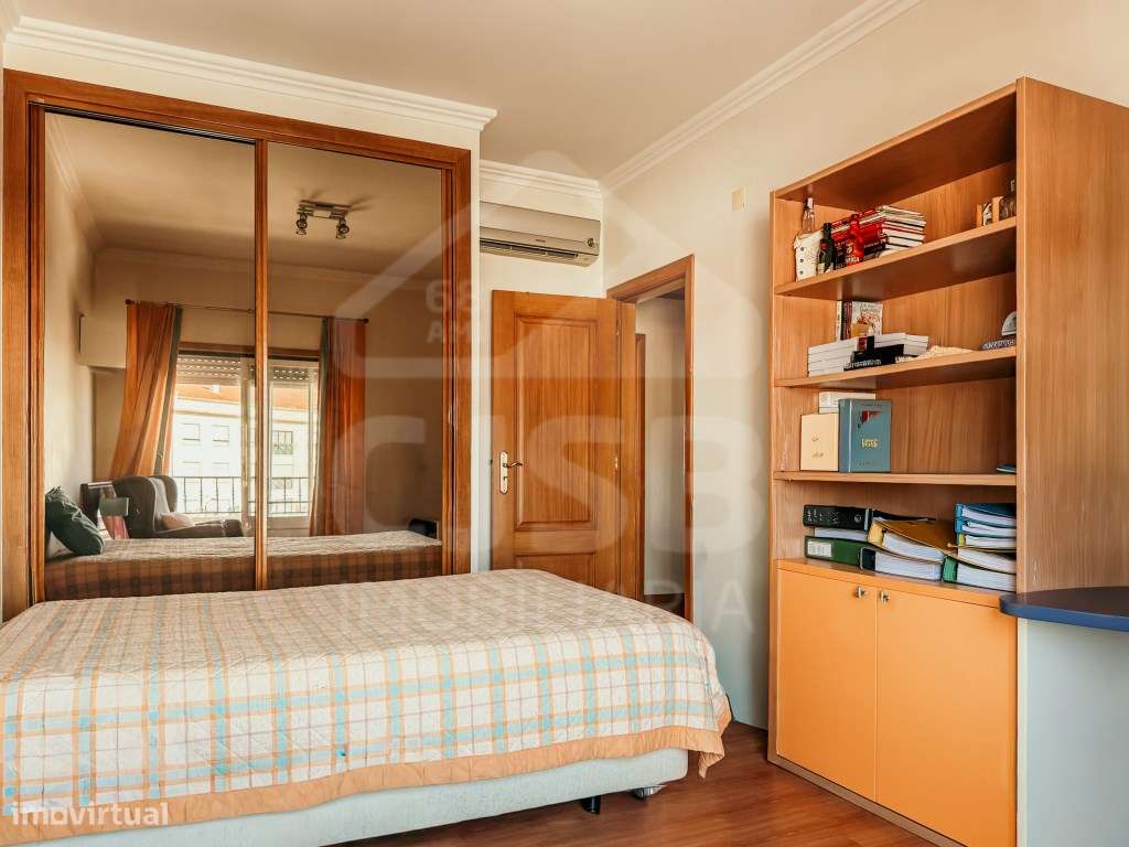 Apartamento T4 - Totalmente Central em Benavente-12