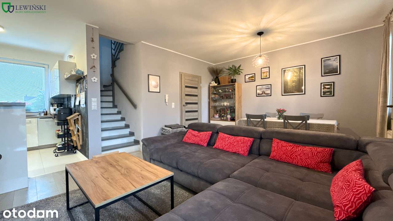 Dom bliźniaczy 73,22 m2 z ogrodem 231 m2 - Osiedle zamknięte-1