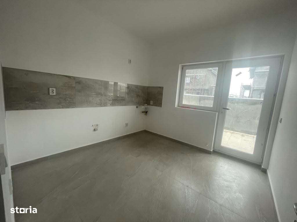 Casă cu 3 camere + mansardă, toate utilitatile - Imagine principală: 1/6