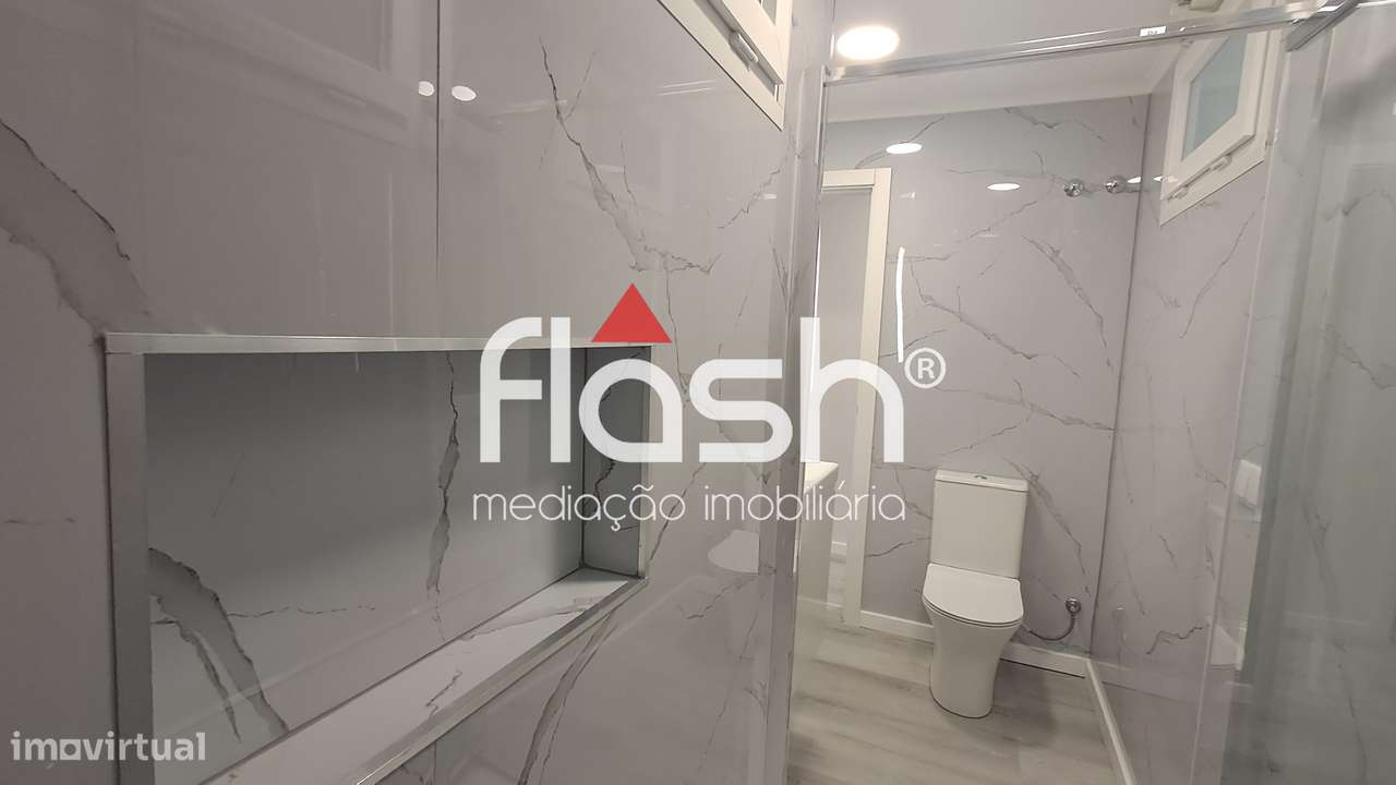 T2 Remodelado com elevador e arrecadação na Figueirinha-Oeiras-11
