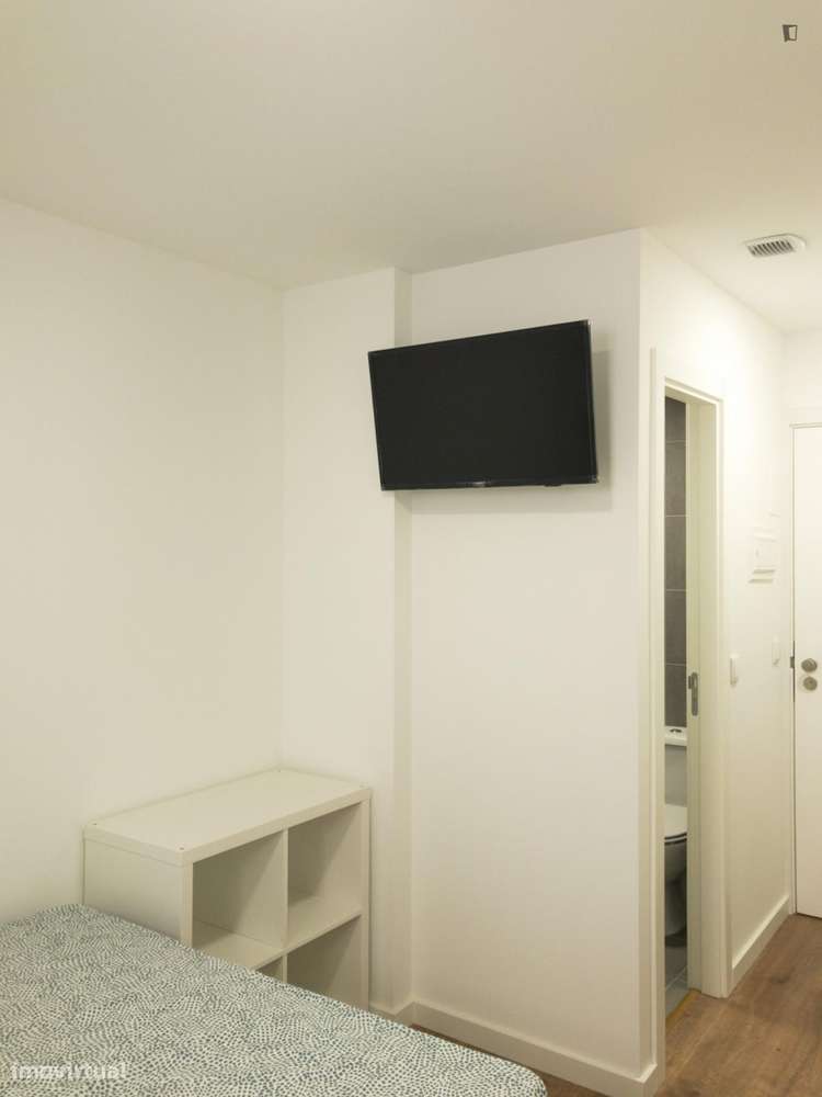 Estúdio - localizado em Cidral Coimbra - Grande imagem: 5/7