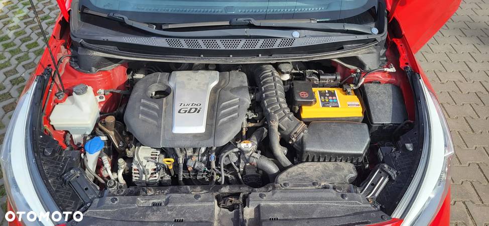 Kia Ceed 1.6 T-GDI GT - 16