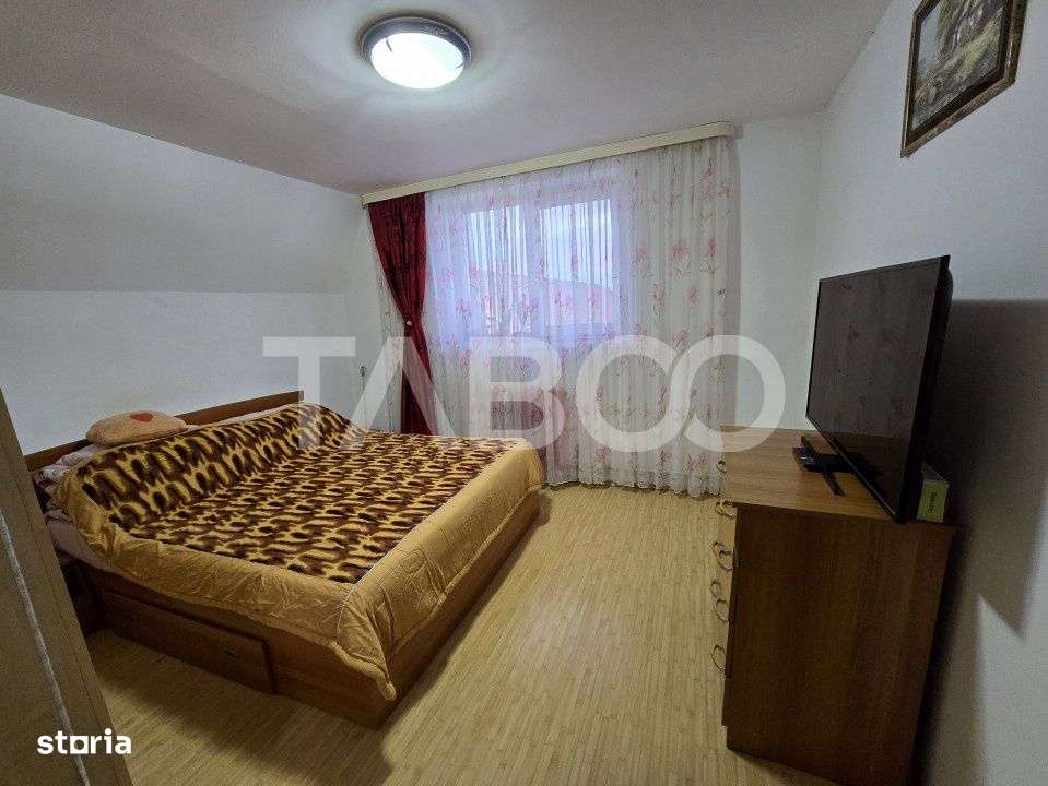 Apartament decomandat de vanzare 59 utili balcon pod zona Dioda Sibiu - Imagine principală: 3/17
