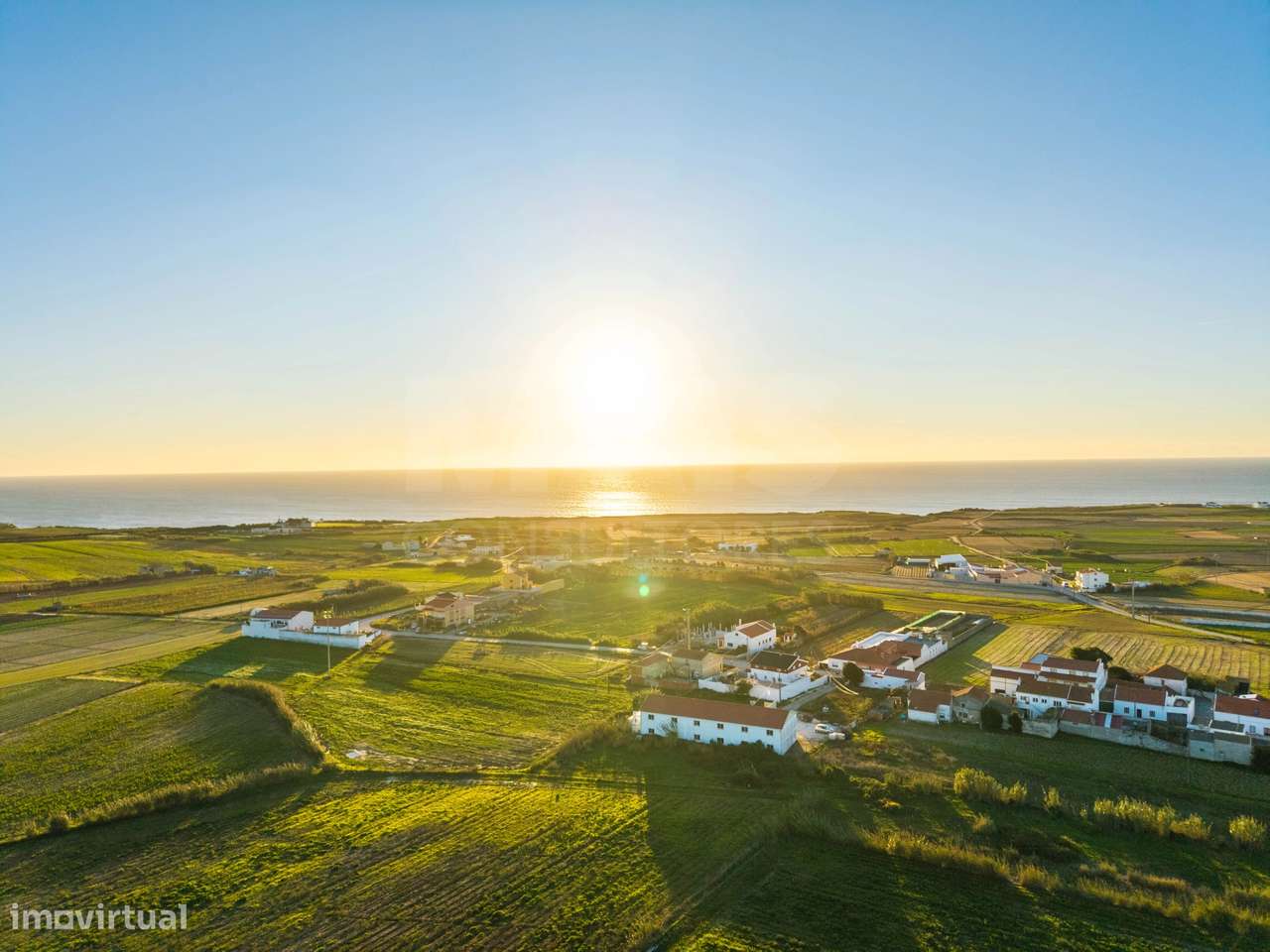 Moradia T4 com Piscina a 1.800m da Praia da Consolação - Grande imagem: 4/44