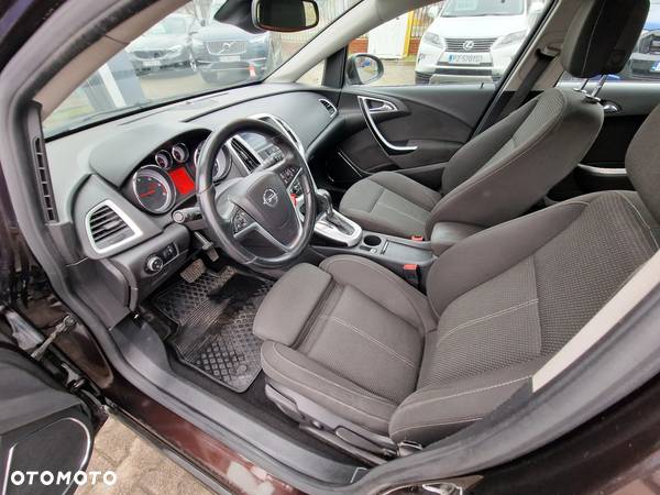 Opel Astra IV 2.0 CDTI Cosmo - 12