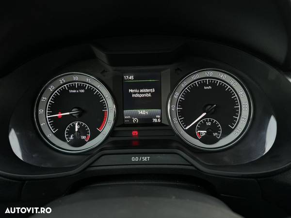 Skoda Octavia Combi Diesel 1.6 TDI Style - 21