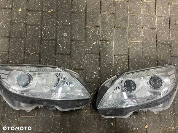 lampa xenon reflektor europa kompletny mercedes w216 L P - 1