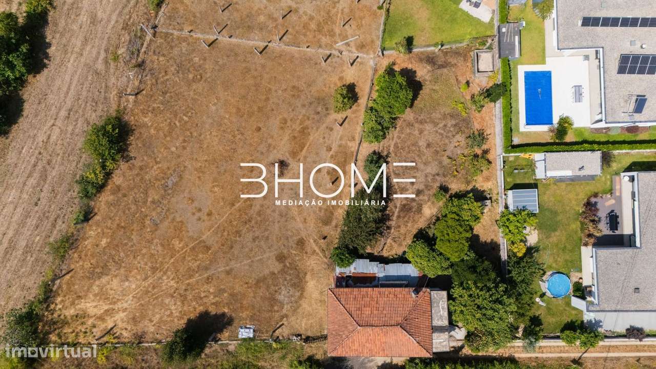 Moradia T4 c/ 670m2 de quintal + Terreno independente com 1.300m2-25